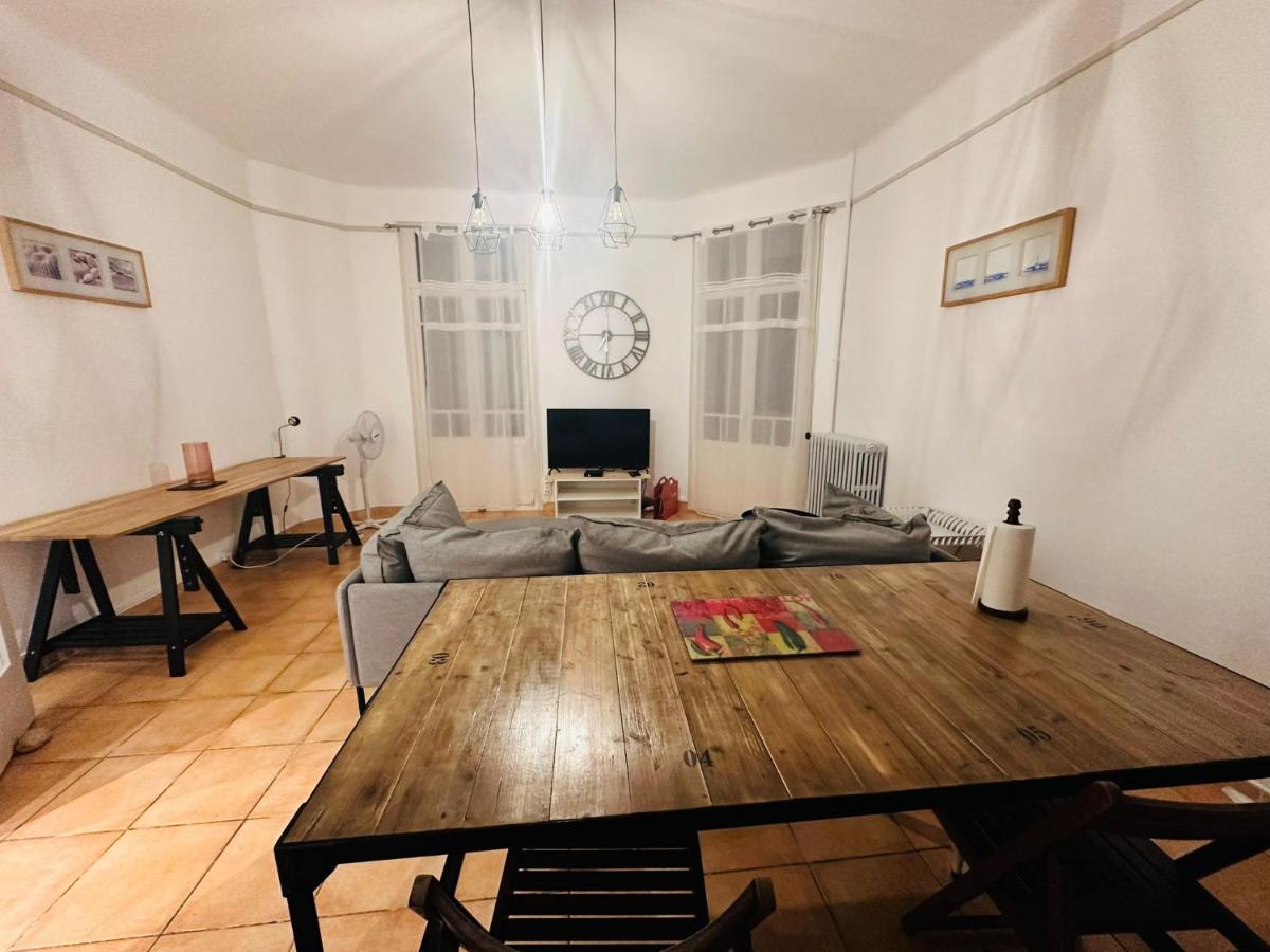 Appartement Lumineux Et Spacieux 2 Chambres Avec Parking Gratuit Dans La Rue Perpignan Exteriér fotografie