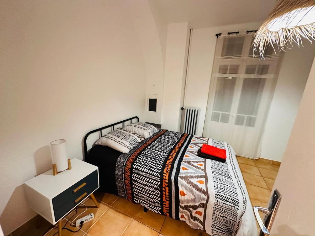 Appartement Lumineux Et Spacieux 2 Chambres Avec Parking Gratuit Dans La Rue Perpignan Exteriér fotografie